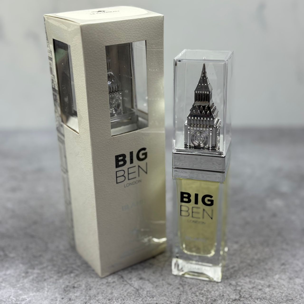 عطر و ادکلن BIG BEN LONDON BLANK بیگ بن  لاندن بلانک از شرکت له شامو یکی از باکیفیت ترین مشابه  سانتال 33حجم 85ml