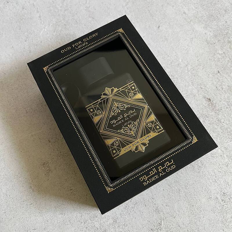 عطر و ادکلن BADEE AL OUD بدی العود مشکی از شرکت لطافه مشابه بوی اینیشیو عود فور گریتنس و مارلی هالتان حجم 100ml